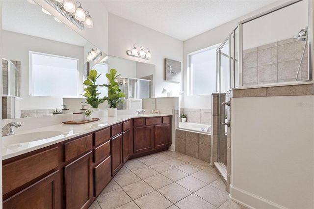 102 AVENHAM DRIVE, Deland, FL 32724