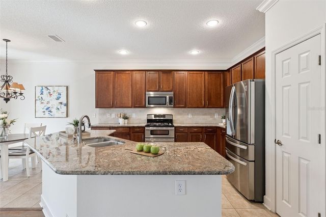 102 AVENHAM DRIVE, Deland, FL 32724