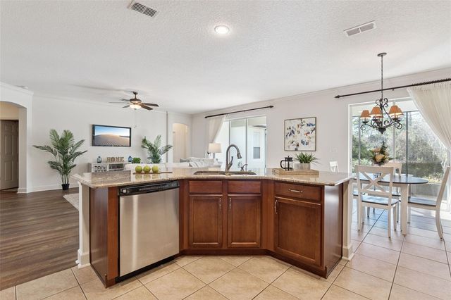 102 AVENHAM DRIVE, Deland, FL 32724