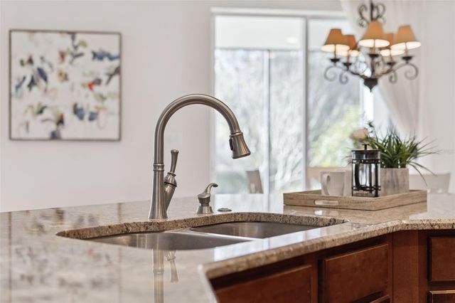 102 AVENHAM DRIVE, Deland, FL 32724