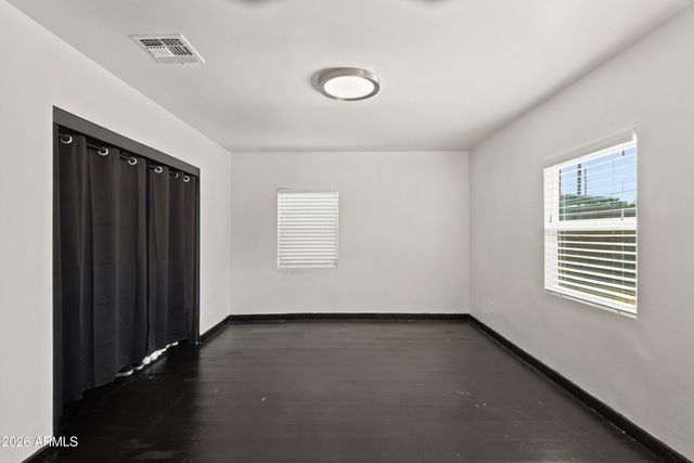 2521 N EVERGREEN Street, Phoenix, AZ 85006