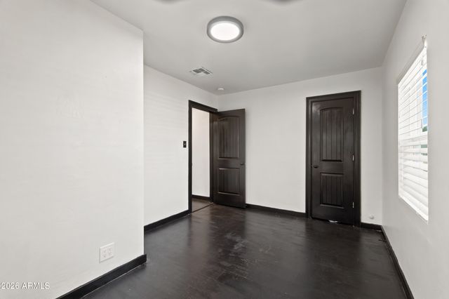 2521 N EVERGREEN Street, Phoenix, AZ 85006