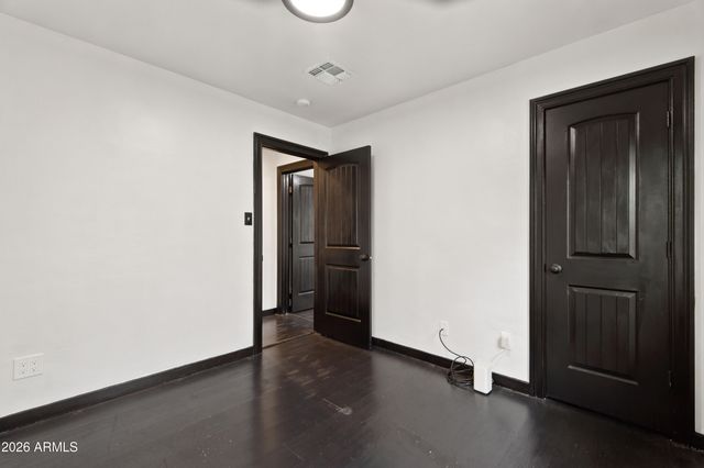 2521 N EVERGREEN Street, Phoenix, AZ 85006
