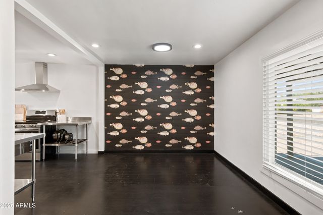 2521 N EVERGREEN Street, Phoenix, AZ 85006