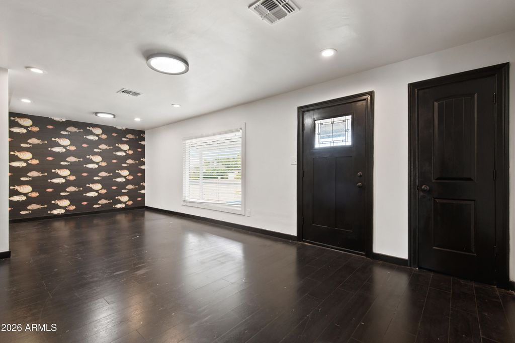 2521 N EVERGREEN Street, Phoenix, AZ 85006 — photo 4