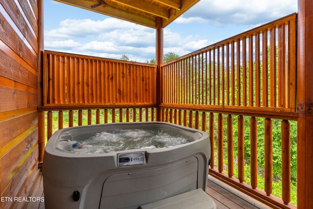 750 Bethlehem Way, Sevierville, TN 37876