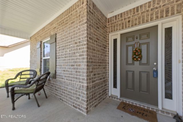 533 Carrington Blvd, Lenoir City, TN 37771