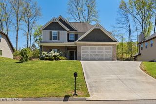 533 Carrington Blvd, Lenoir City, TN 37771