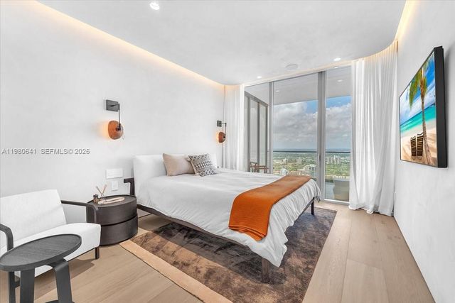 18975 Collins Ave 5302+Cabana 6, Sunny Isles Beach, FL 33160