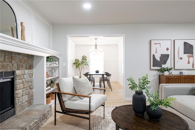 703 N SINGLETREE Street, Olathe, KS 66061