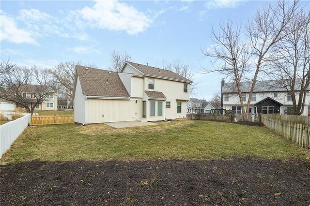 703 N SINGLETREE Street, Olathe, KS 66061