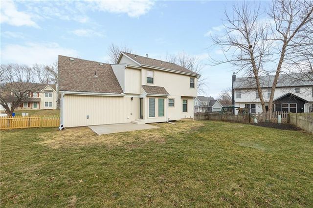 703 N SINGLETREE Street, Olathe, KS 66061