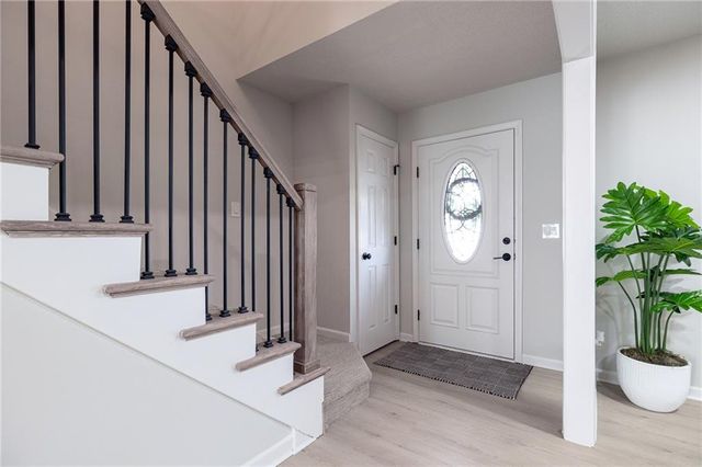 703 N SINGLETREE Street, Olathe, KS 66061