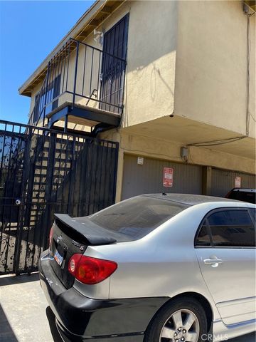1780 Lewis, Long Beach, CA 90813