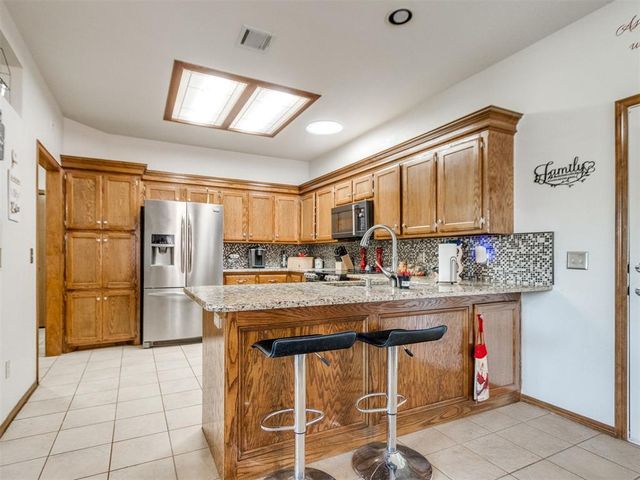 1621 SW 33rd Street, Moore, OK 73160