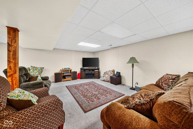 46 S Meadow Lane, Rockville, IN 47872