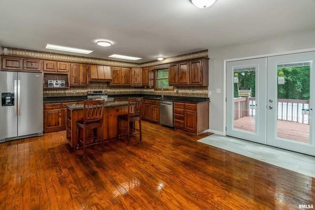 17937 Caplinger Pond Road, Marion, IL 62959