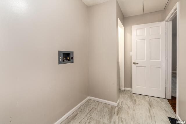 17937 Caplinger Pond Road, Marion, IL 62959