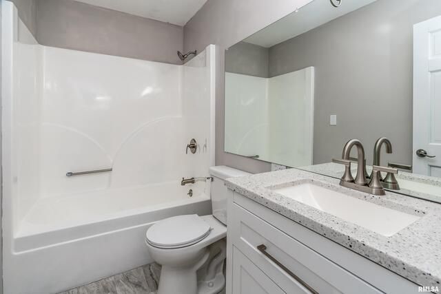 17937 Caplinger Pond Road, Marion, IL 62959