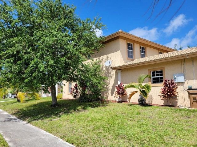 197 NW Eller St, Deerfield Beach, FL 33441