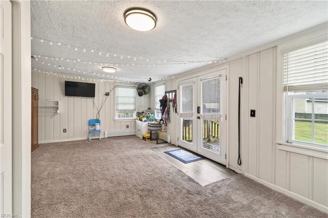 118 Chichester AVE, Hampton, VA 23669