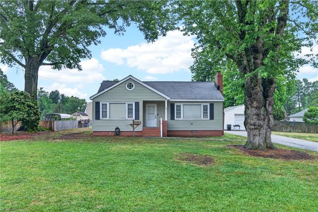 118 Chichester AVE, Hampton, VA 23669