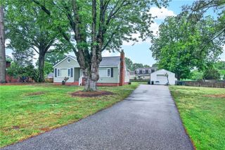 118 Chichester AVE, Hampton, VA 23669