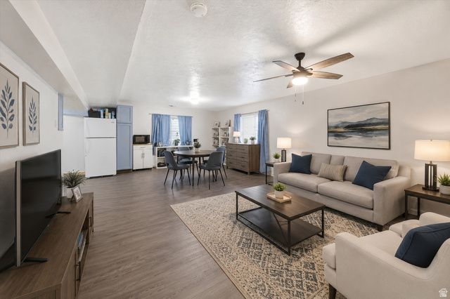 4328 N MAPLE DR, Eagle Mountain, UT 84005