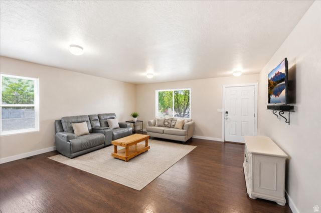 4328 N MAPLE DR, Eagle Mountain, UT 84005