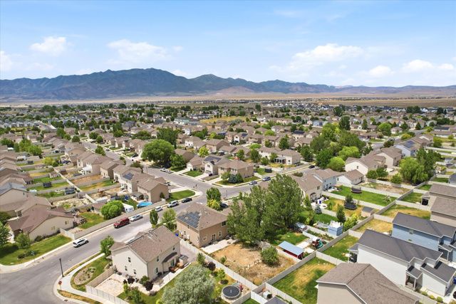 4328 N MAPLE DR, Eagle Mountain, UT 84005