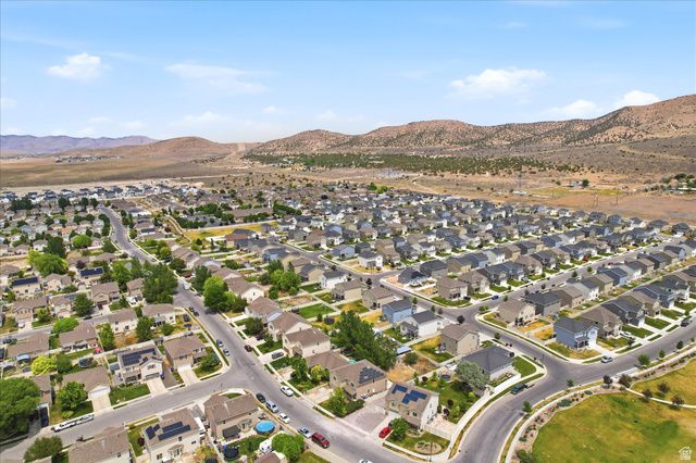 4328 N MAPLE DR, Eagle Mountain, UT 84005