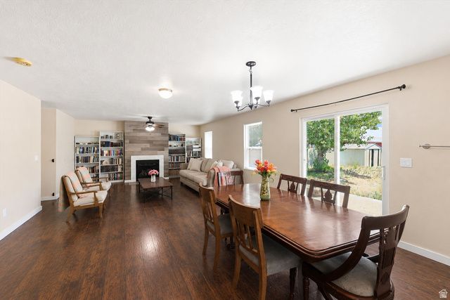 4328 N MAPLE DR, Eagle Mountain, UT 84005