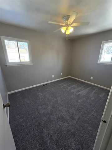 6587 Elm Street, Taylor, MI 48180