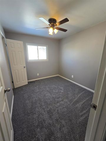 6587 Elm Street, Taylor, MI 48180