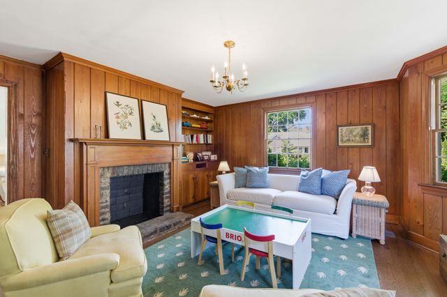 260 Confederate Circle, Charleston, SC 29407