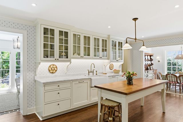 260 Confederate Circle, Charleston, SC 29407