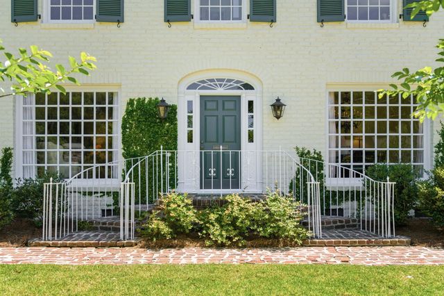 260 Confederate Circle, Charleston, SC 29407