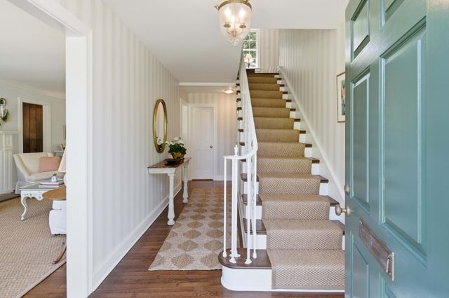 260 Confederate Circle, Charleston, SC 29407
