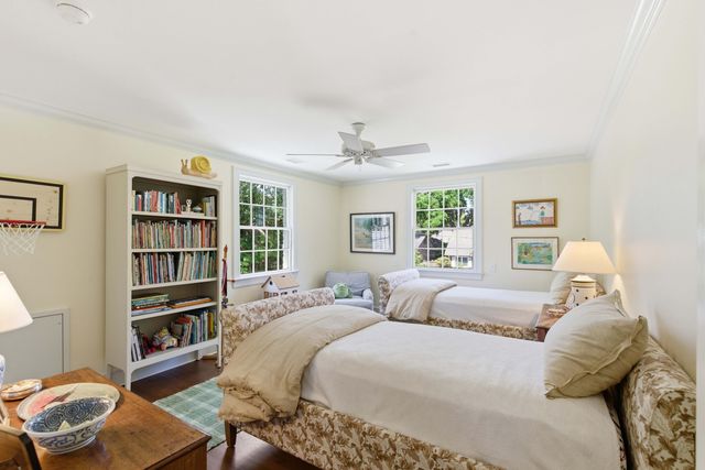 260 Confederate Circle, Charleston, SC 29407