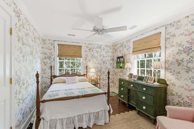 260 Confederate Circle, Charleston, SC 29407