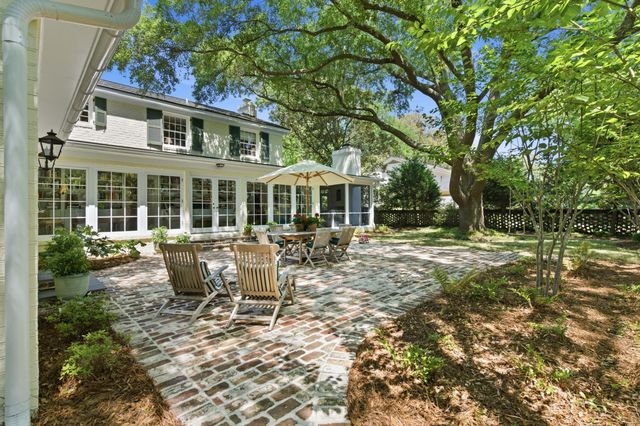 260 Confederate Circle, Charleston, SC 29407