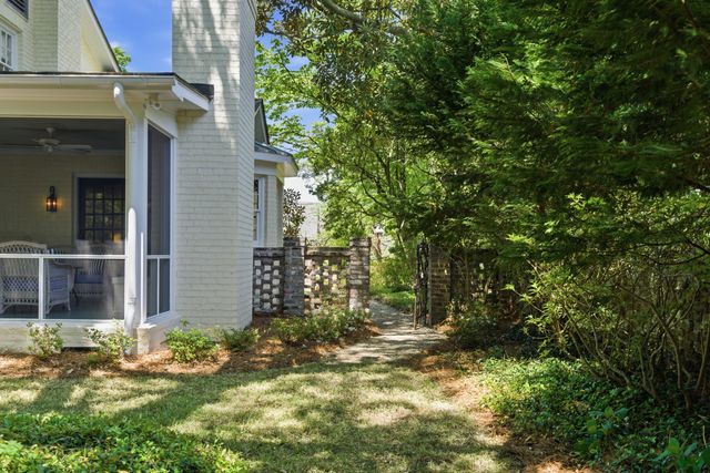 260 Confederate Circle, Charleston, SC 29407