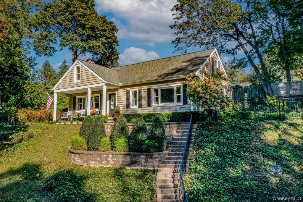 187 Scudder Avenue, Northport, NY 11768 — photo 4