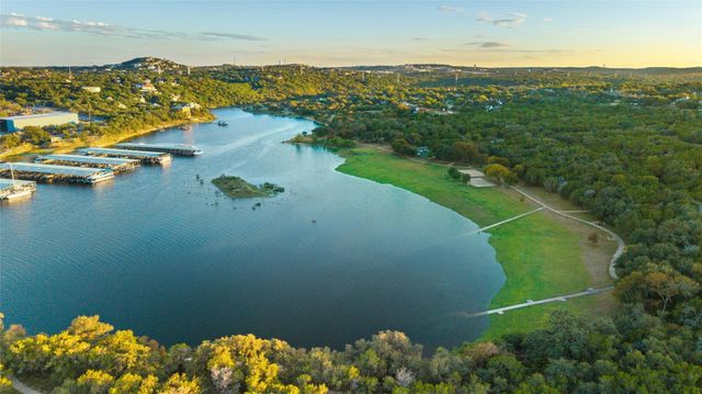 306 Sunfish ST, Lakeway, TX 78734