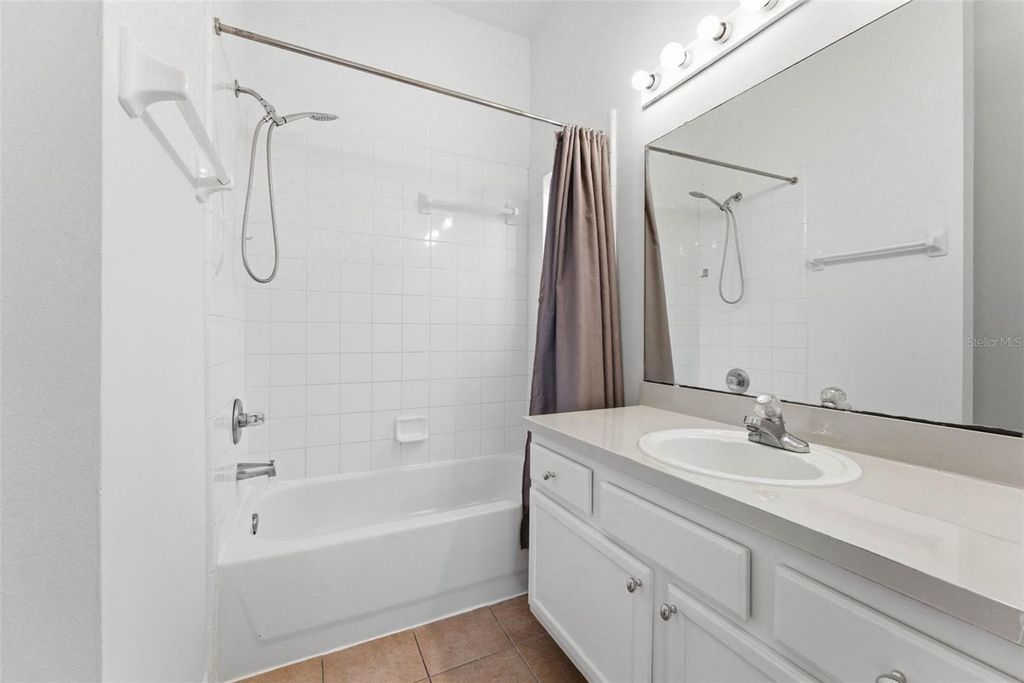 Image 30 of property listing at 1043 SOARING EAGLE LANE, Kissimmee, FL 34746