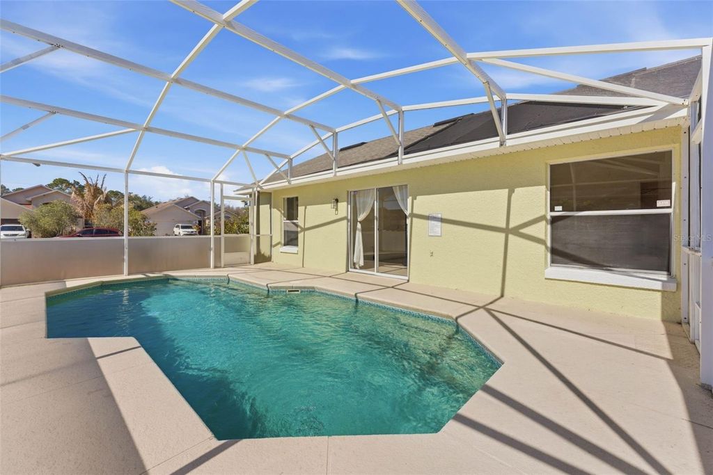 Image 4 of property listing at 1043 SOARING EAGLE LANE, Kissimmee, FL 34746