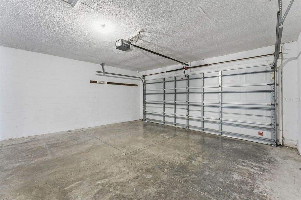 Image 44 of property listing at 1043 SOARING EAGLE LANE, Kissimmee, FL 34746