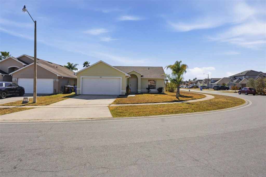 Image 61 of property listing at 1043 SOARING EAGLE LANE, Kissimmee, FL 34746