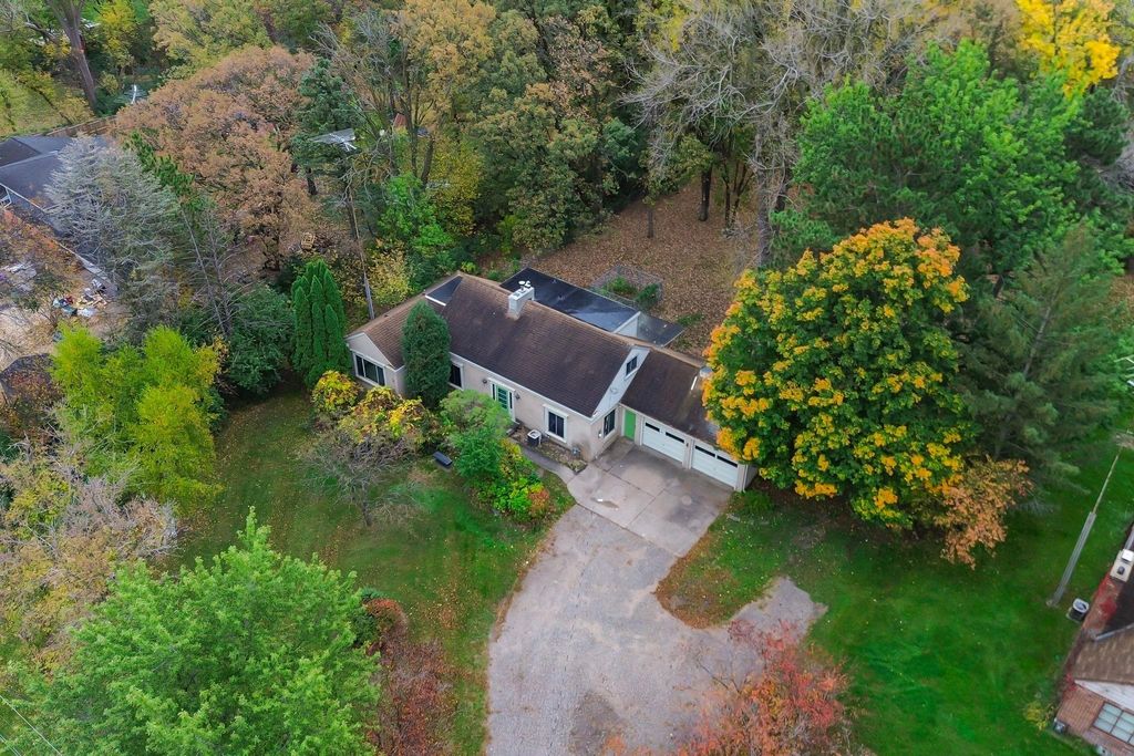 648 Roosevelt Road, Saint Cloud, MN 56301 — exterior