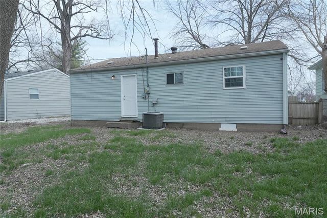 311 Green Street, East St Louis, IL 62206